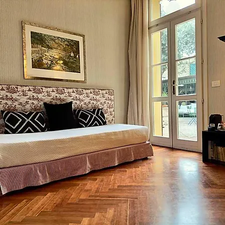 Bed and Breakfast Chez Papa Ραβένα